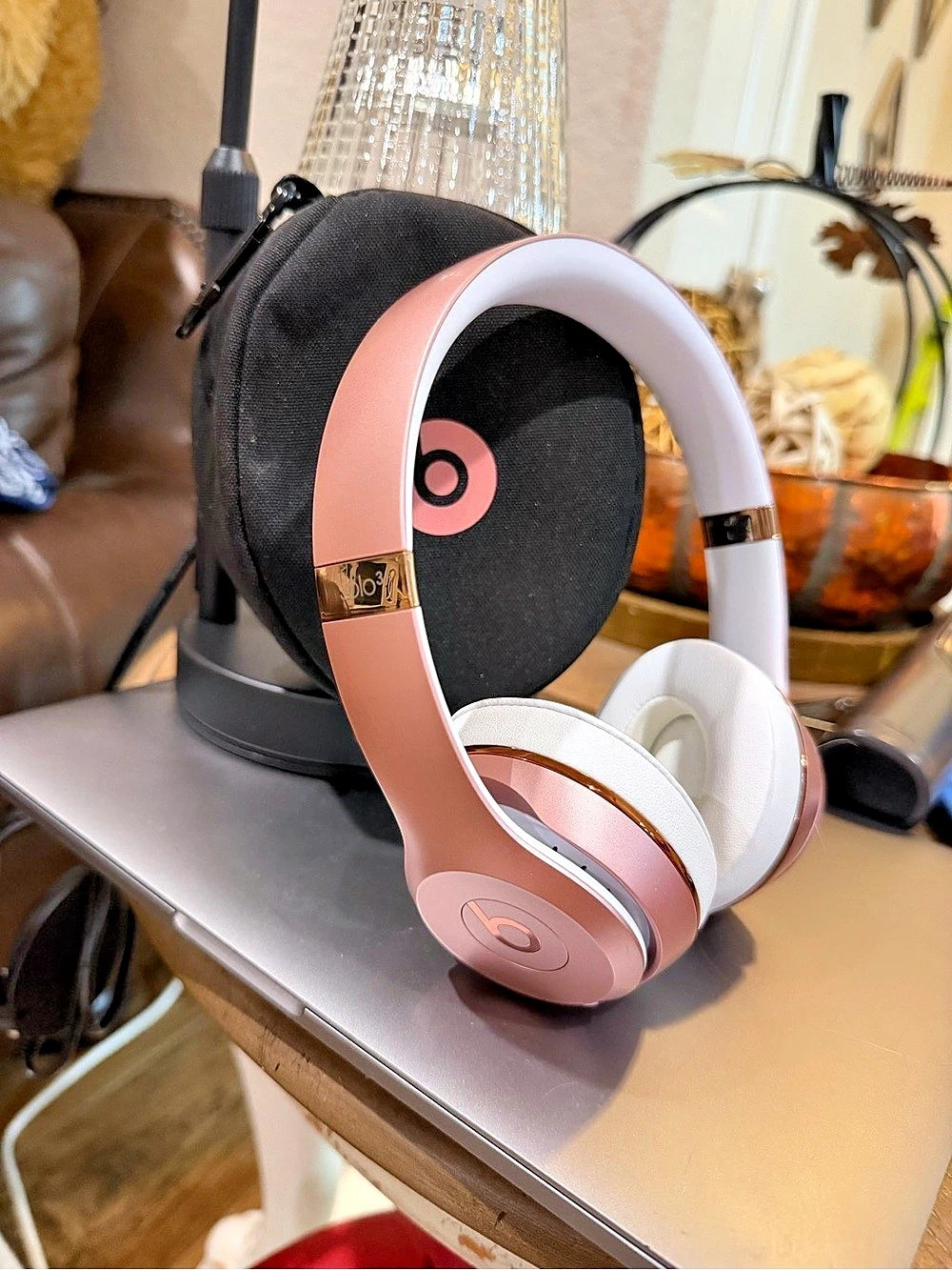 Beats On-Ear Headphones in Pink & White Like New